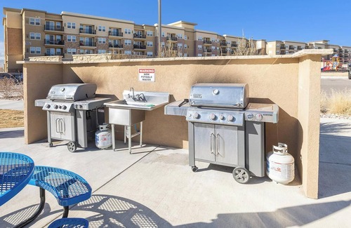 Loveland Apartment | Landing at Johnstown Plaza - 2 Bedrooms in John.