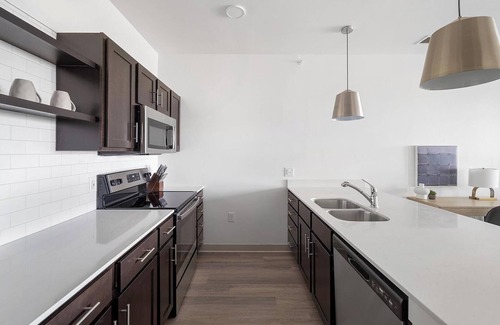 McCordsville Apartment | Landing at McCord Square - 1 Bedroom in Mc Cord.