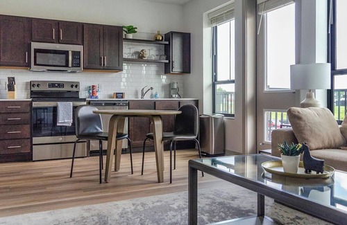 McCordsville Apartment | Landing at McCord Square - 1 Bedroom in Mc Cord.