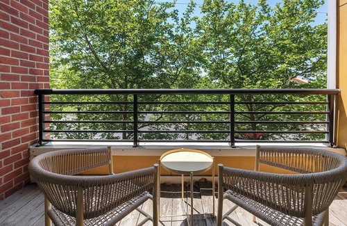 Chillum Apartment | Landing at Mode at Hyattsville - 1 Bedroom in H.