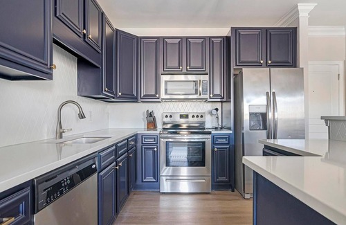 Cary Apartment | Landing at The Arboretum - 1 Bedroom in The Arb.