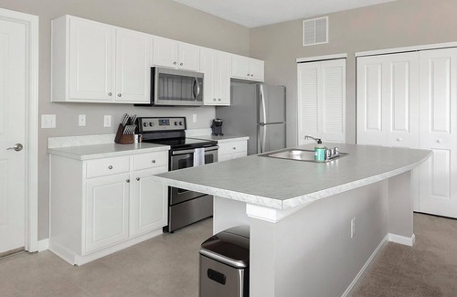 Canal Winchester Apartment | Landing at The Green - 1 Bedroom in South Columbus