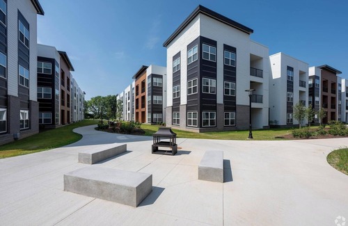 Cartersburg Apartment | Landing at The Landing - 2 Bedrooms in Clermont