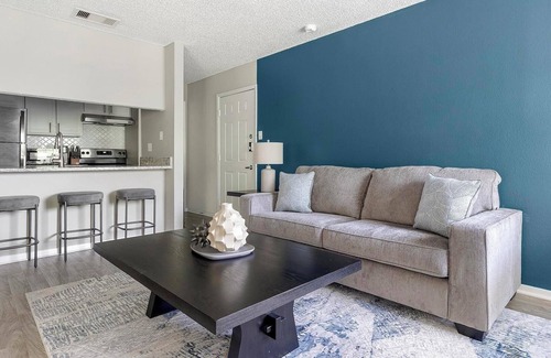 Royal Ridge Apartment | Landing at The Lynx - 1 Bedroom in El Dorado/.