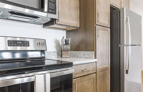 Cartersburg Apartment | Landing | Beautiful 1BD, Clubhouse, Courtyard