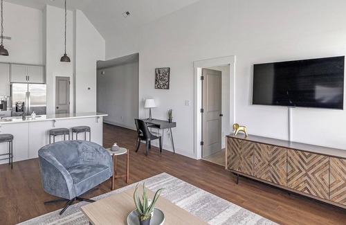 Athens Apartment | Landing | Incredible 2BD, Clubhouse, Gym