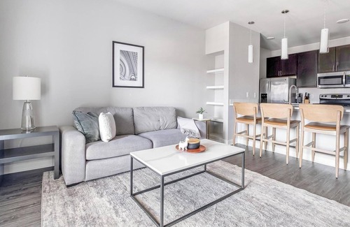 Katy Apartment | Landing | Spectacular 2BD, Gym, Pool
