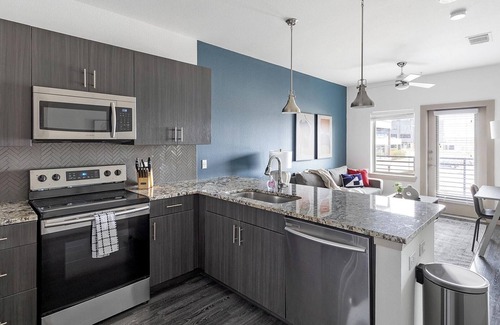 McKinney Apartment | Landing | Stylish 1BD, Gym, Pool