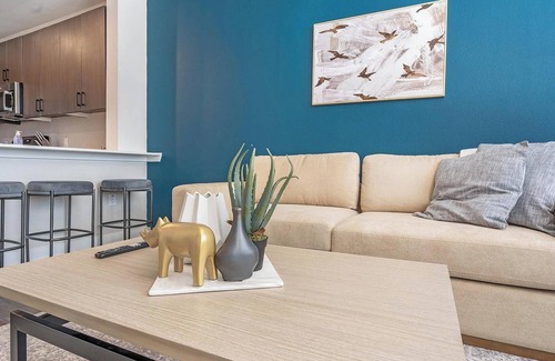 Wetmore Apartment | Landing | Stylish 1BD, Clubhouse, Gym