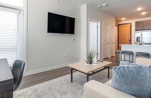 Wetmore Apartment | Landing | Stylish 1BD, Clubhouse, Gym