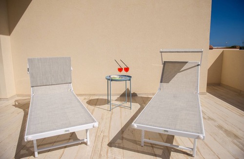 Pizzolungo Apartment | LANDLORD TYPE
