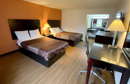 New Llano Hotel | Landmark Hotel