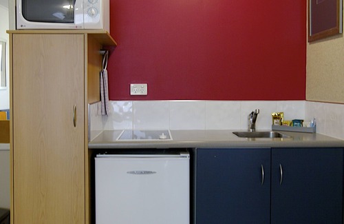New Plymouth Hotel | Landmark Manor Motel