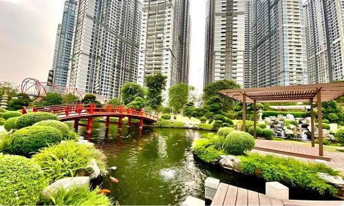 Hang Xanh Apartment | Landmark Plus - Vinhomes Central Park