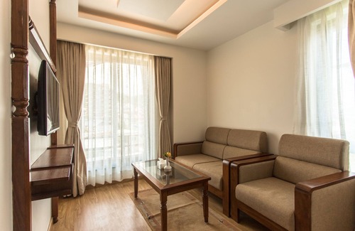 Pokhara Hotel | Landmark Pokhara