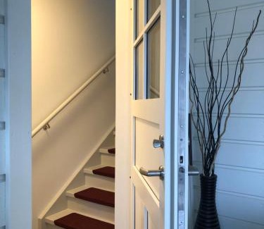Harryda Apartment | Landvetter Airport B&B and Parking