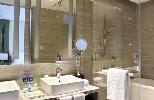 Pazhou Residential District Hotel | Langham Place, Guangzhou