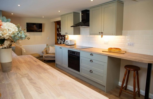 Dwrbach Cottage | Langton Farmhouse, Fishguard