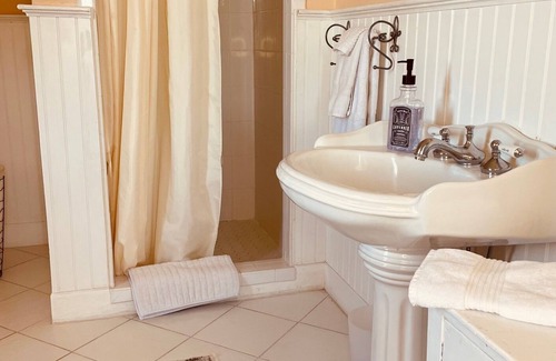 Westerly Bed & Breakfast | Langworthy Inn