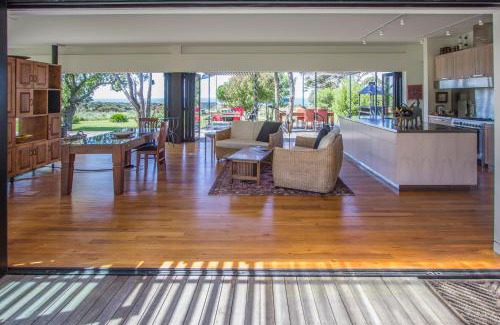 Hurunui District House | Lansdowne Farm Lodge