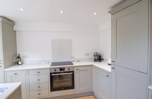 Colyton Cottage | LANTERN COTTAGE, family friendly, with open fire in Colyton