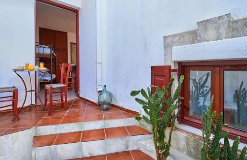 Argyroupoli Apartment | Lappa apartments - Village