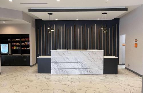 South Bend Hotel | LaQuinta Suites by Wyndham South Bend Notre Dame Area
