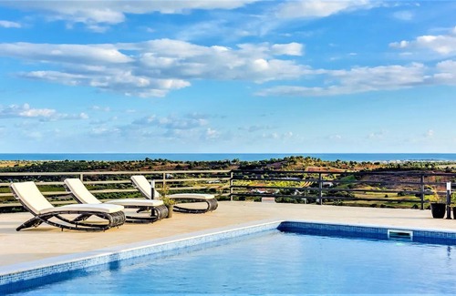 Tavira Villa | Lara's Villa Dream vacation in luxury villa with sea view, surrounded by nature