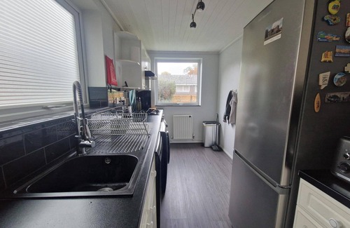 Purley Apartment | Large 1 bed flat in Purley, close to train station