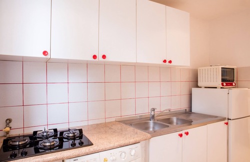 Cagnes-sur-Mer Apartment | Large 2 P, fully equipped, quiet, sunny, through, near the sea