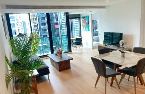 Melbourne Central Business District Apartment | Large 2B2B Near Southern Cross FreeParking GYM POOL