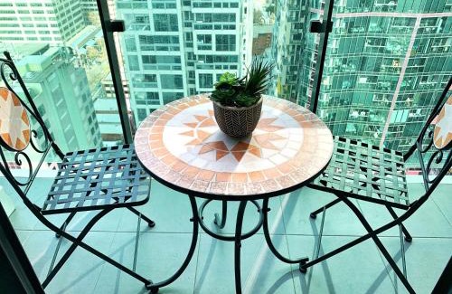 Melbourne Central Business District Apartment | Large 2B2B Near Southern Cross FreeParking GYM POOL