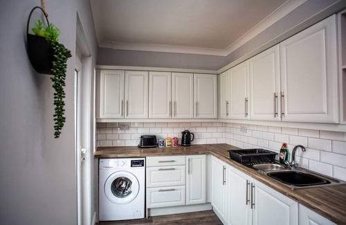 Seaburn Apartment | Large 3 Bed Apartment-Sea Road