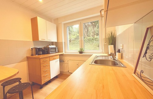 Alt-Rentfort Apartment | Large accommodation | near Movie Park | Veltins Arena | Large accommodation | 90m2