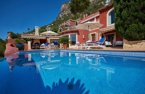 Port d'Andraitx House | Large accommodation on Mallorca with pool and sea views (Villa PEKA)