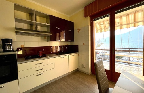 Brenzone sul Garda Apartment | Large and bright apartment, parking and terrace overlooking the lake