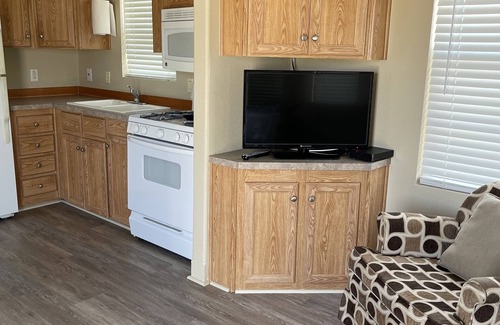 San Benito House | Large and full size everything, tiny living at its best!