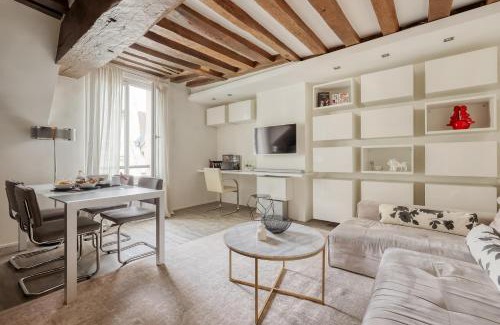 6th Arrondissement Apartment | Large and Modern 1Brd Flat at Lovely Saint Germain