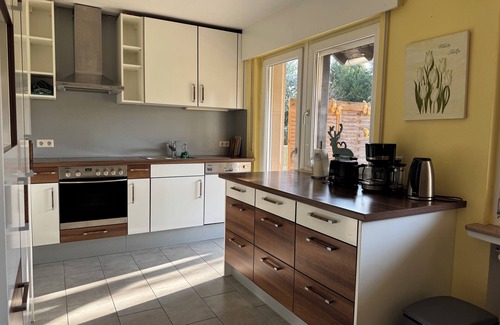 Bergheim House | Large apartment near Bonn/Cologne, nature & city, WLAN, terrace, parking lot