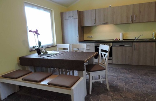 Lutzelbach Apartment | Large apartment OG - Apartments Zeltnerhof