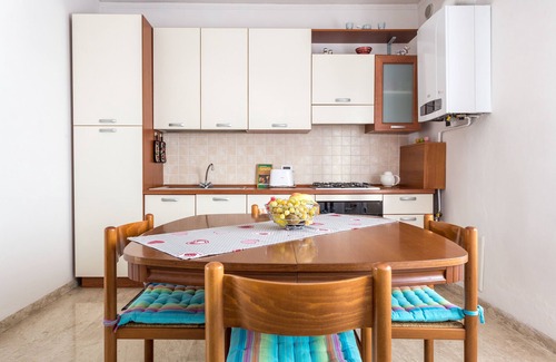 Favaro Veneto Apartment | Large apt 2 bedrooms &free car park