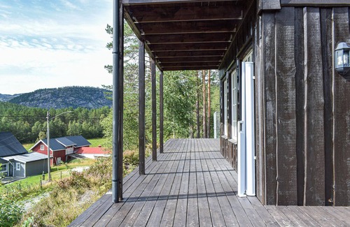 Kvinesdal House | Large, beautiful wooden house a few kilometers from the mining town of Knaben.