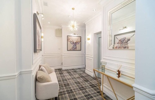 City Centre Glasgow Apartment | Large Blythswood Residence