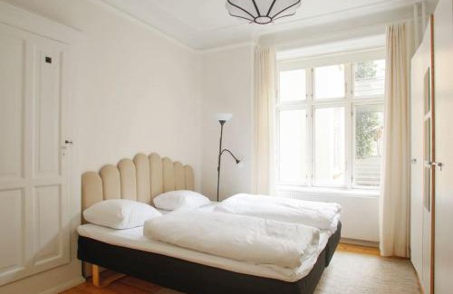 Osterbro Apartment | Large & Bright 3BR Apartment w Whirlpool Near Metro