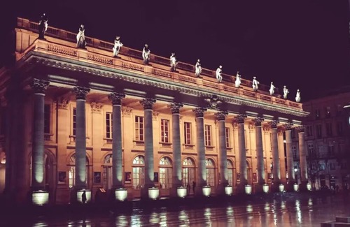 Nansouty-Saint-Genes Apartment | Large bright apartment - ideally located Bordeaux near train station