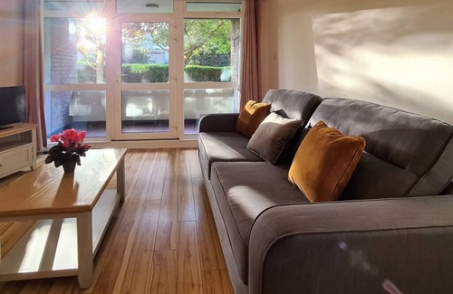 Rathmines Apartment | Large Bright Apt with Balcony, South Dublin City