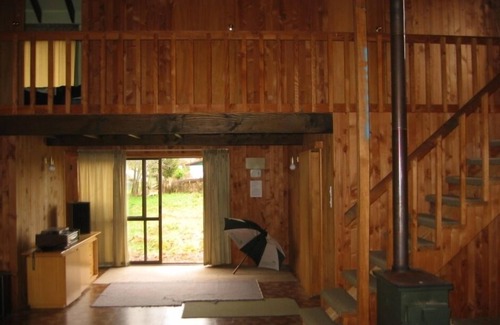 Owhango House | Large casual bach w indoor spa and drying room