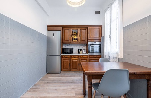 Riquier Apartment | Large Central 2 Bdr & Garage
