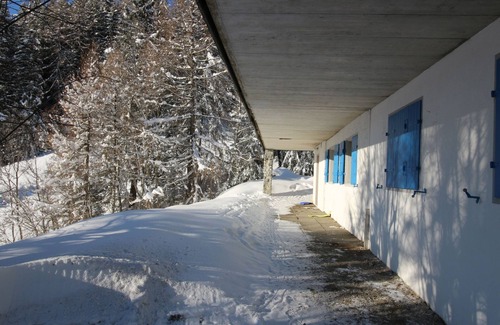 Anzere Ski Chalet | Large chalet (max. 15 pers.) located near the centre, with 7 bedrooms (6x2 single beds, 1x bunk bed,