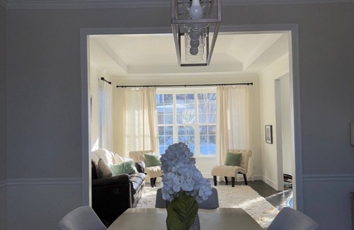 Westridge House | Large, comfortable 5-bedroom home with WiFi, AC, stocked kitchen and back yard